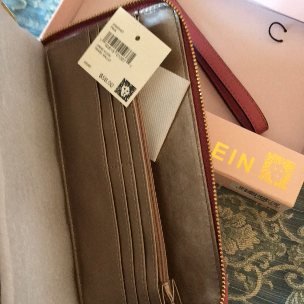 ANNE KLEIN PINK GIFT BOXED WALLET RETAIL 58.00 NWT - Picture 4 of 7